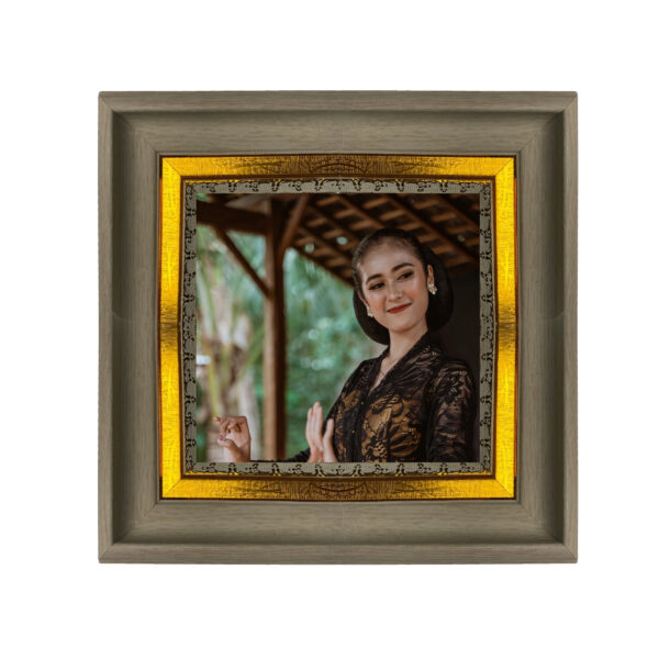 Pigura Motif Klasik 7cm